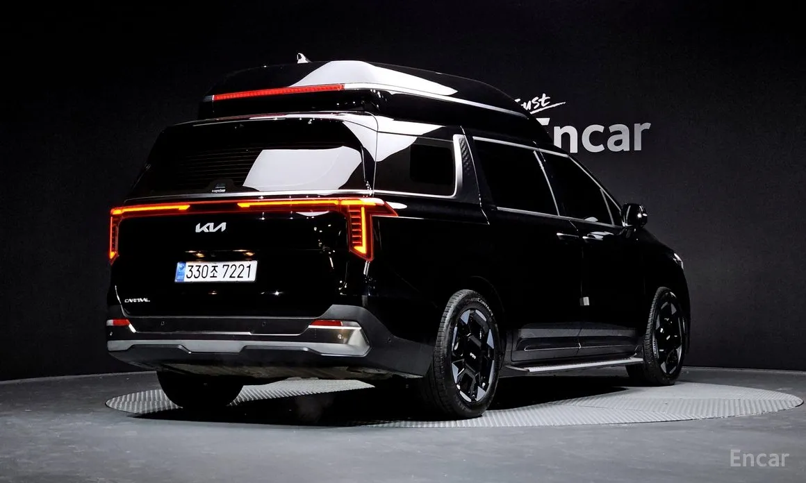 Фото 2 - Kia Carnival