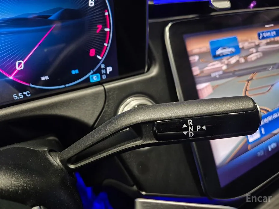 Фото 9 - Mercedes-Benz E-Class