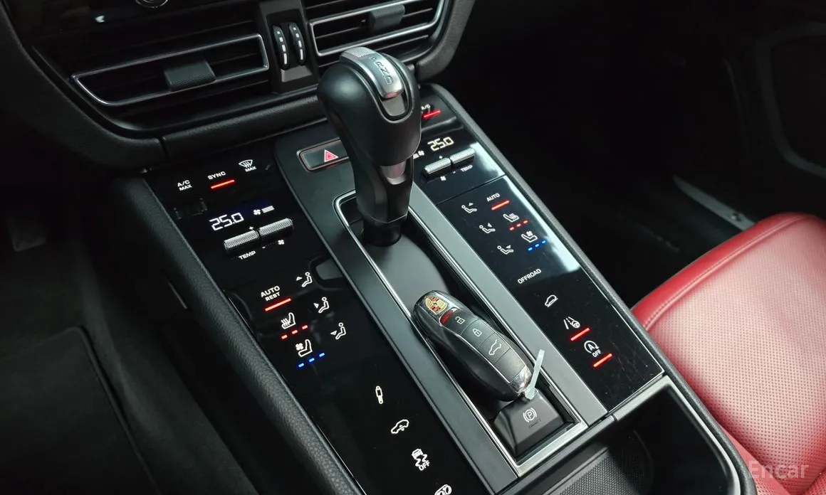 Фото 9 - Porsche Macan