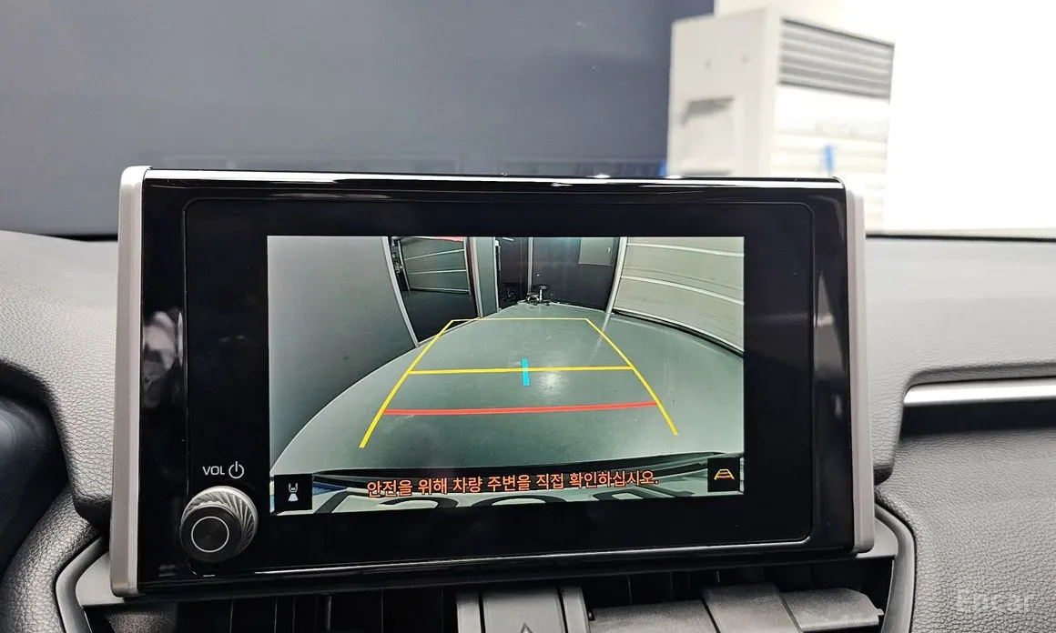 Photo 15 - Toyota RAV4