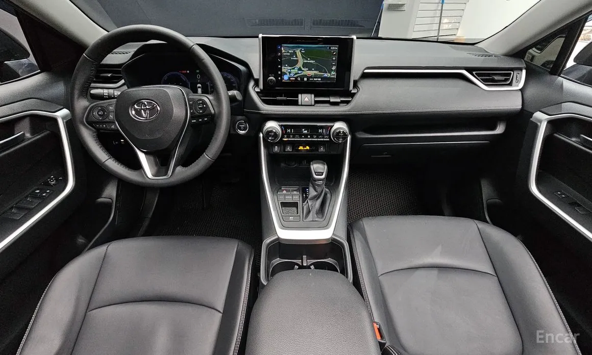 Photo 7 - Toyota RAV4