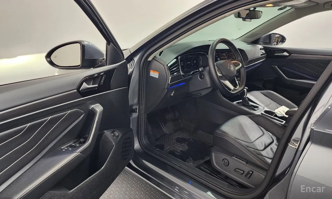 Фото 10 - Volkswagen Jetta