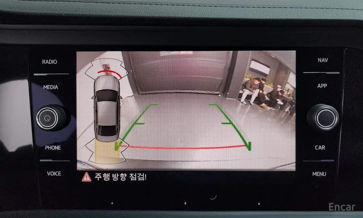 Фото 16 - Volkswagen Jetta