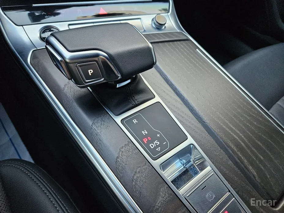 Фото 9 - Audi A6