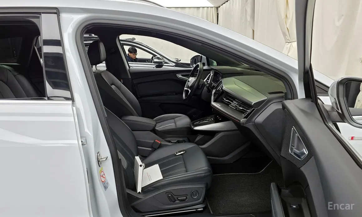 Фото 11 - Audi Q4 e-tron