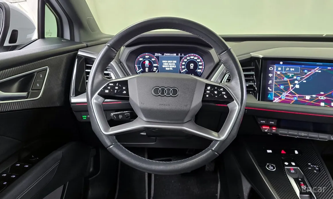 Фото 13 - Audi Q4 e-tron