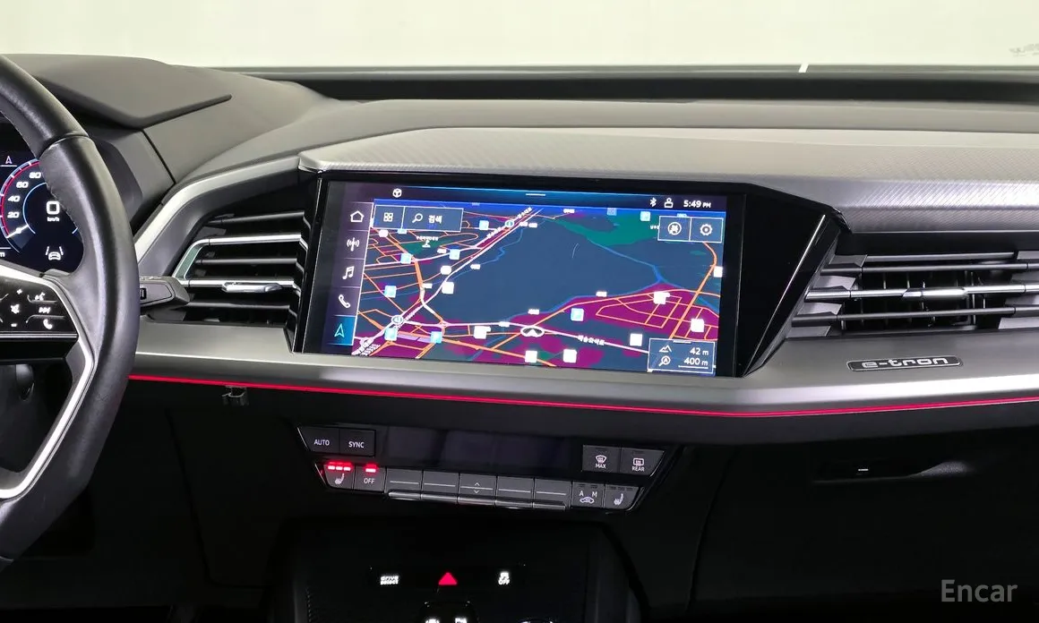 Фото 14 - Audi Q4 e-tron