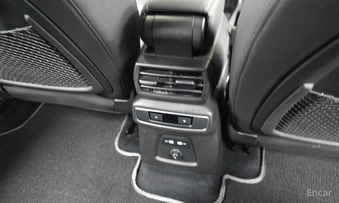 Фото 19 - Audi Q4 e-tron