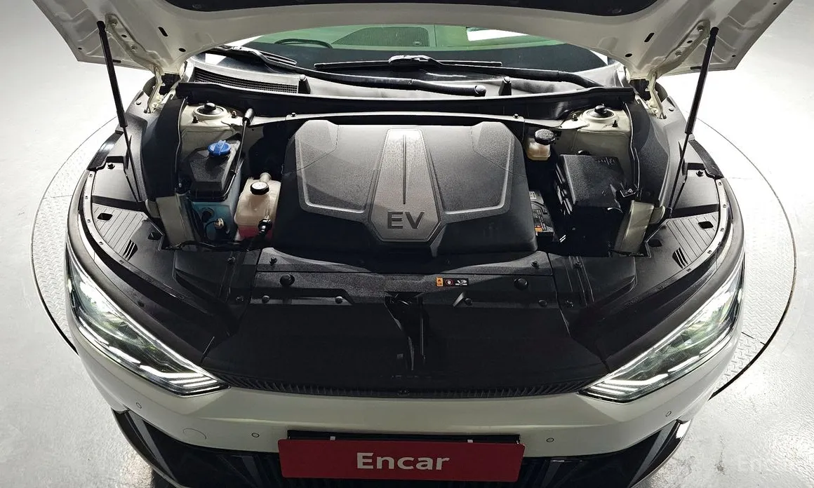 Фото 6 - Kia EV6