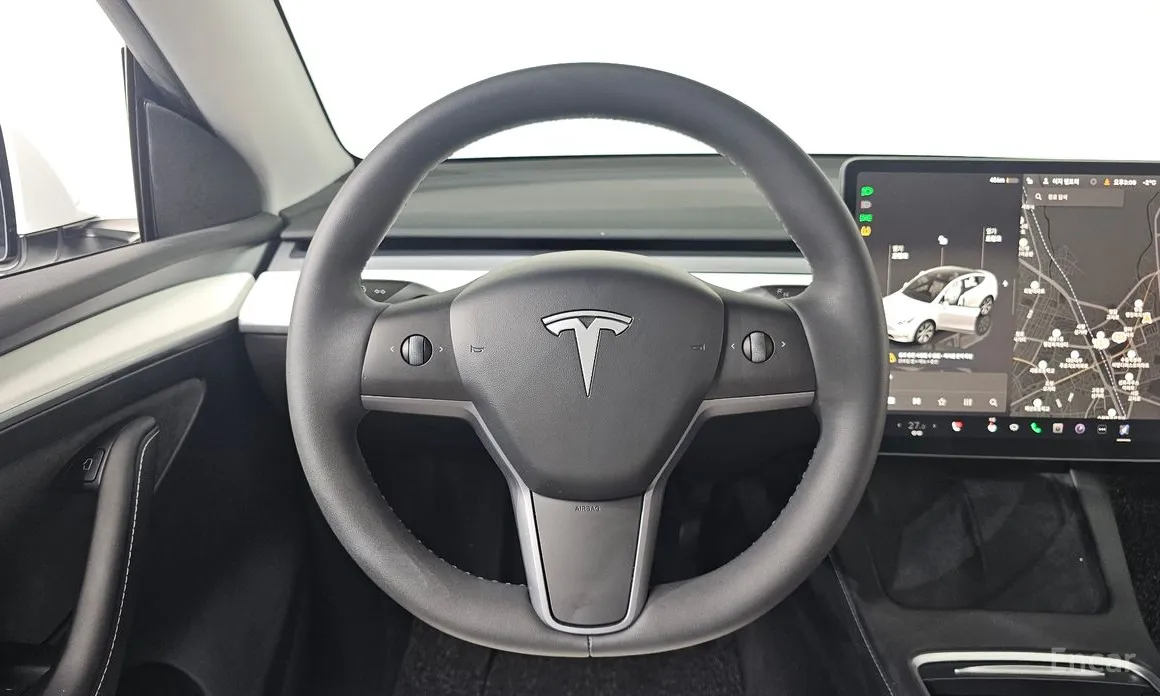 Фото 13 - Tesla Model Y