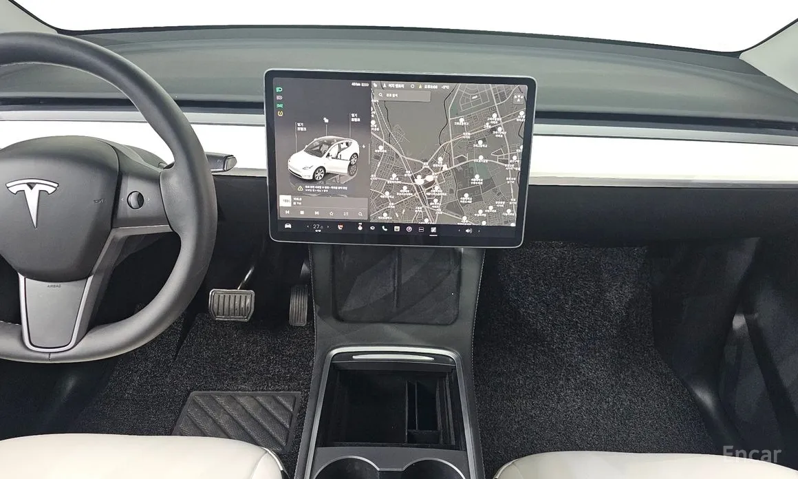 Фото 14 - Tesla Model Y