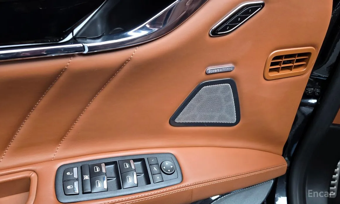 Фото 14 - Maserati Quattroporte