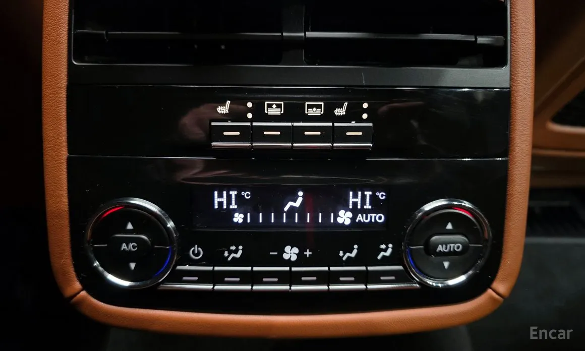 Фото 18 - Maserati Quattroporte