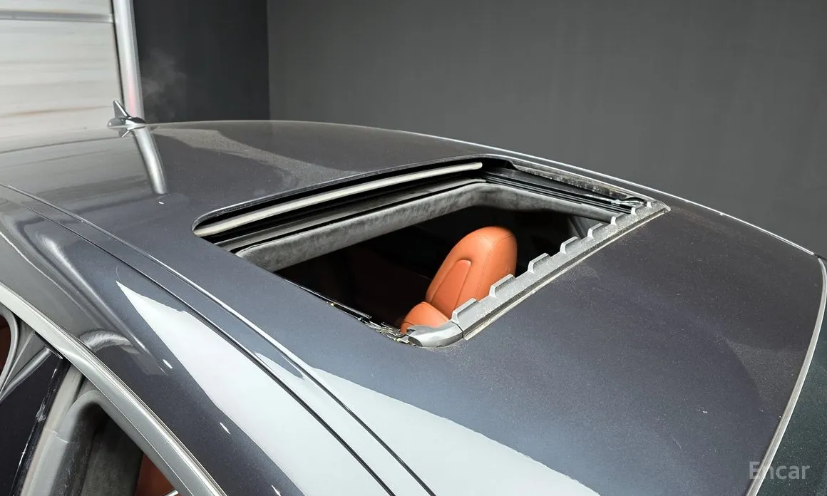 Фото 19 - Maserati Quattroporte