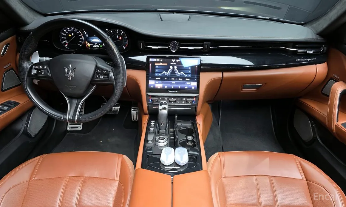 Фото 7 - Maserati Quattroporte