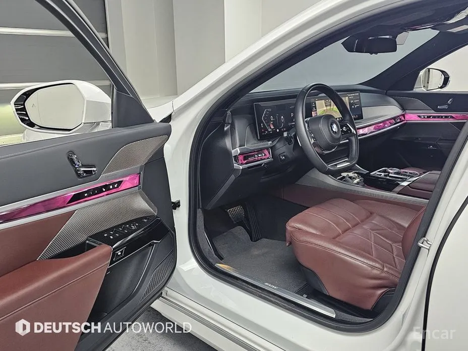 Фото 11 - BMW 7 Series