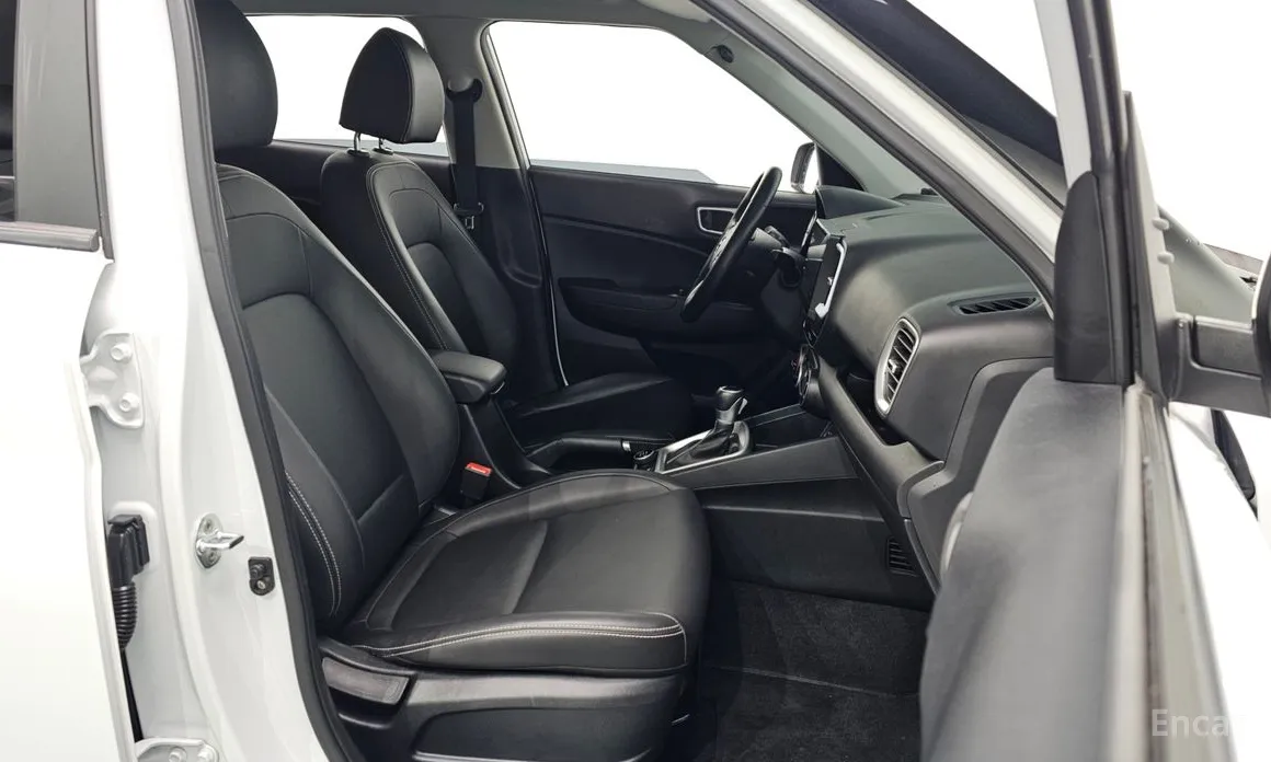 Фото 11 - Hyundai Venue