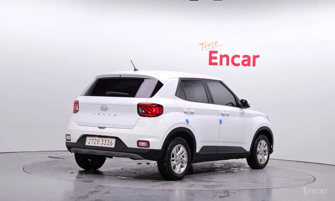 Фото 2 - Hyundai Venue