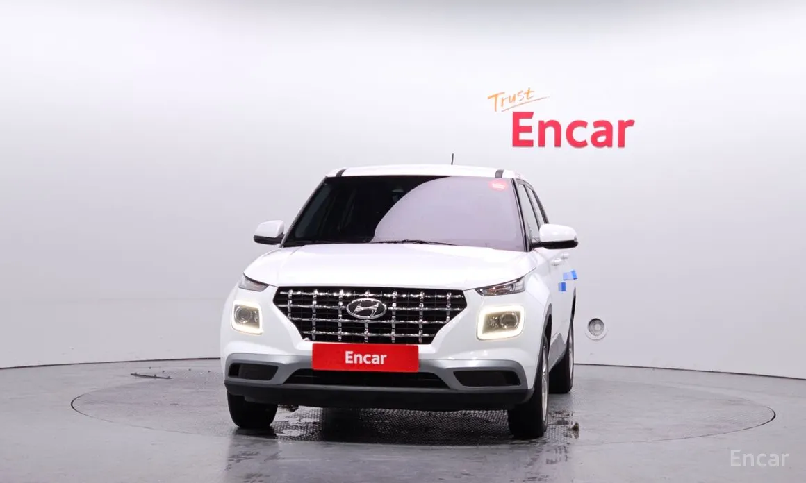 Фото 3 - Hyundai Venue