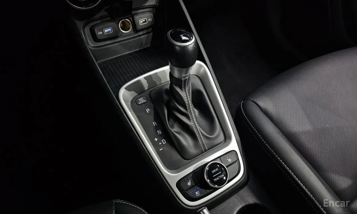 Фото 9 - Hyundai Venue