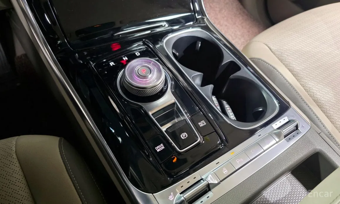 Фото 9 - Kia Carnival