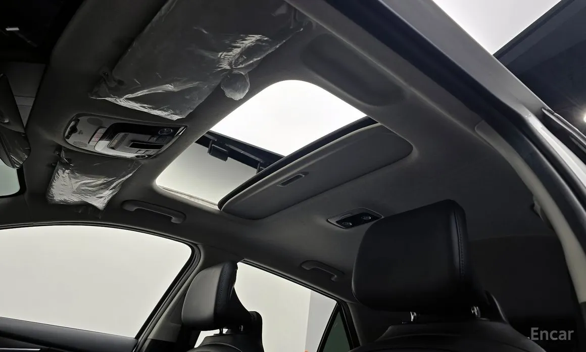 Фото 19 - Kia Niro