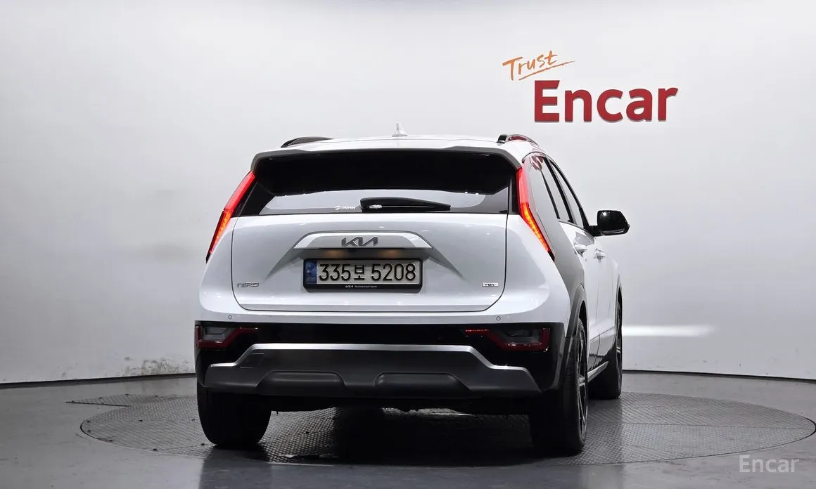 Фото 4 - Kia Niro