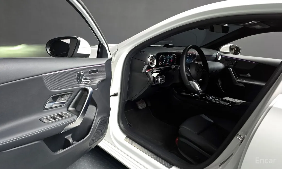 Фото 11 - Mercedes-Benz A-Class