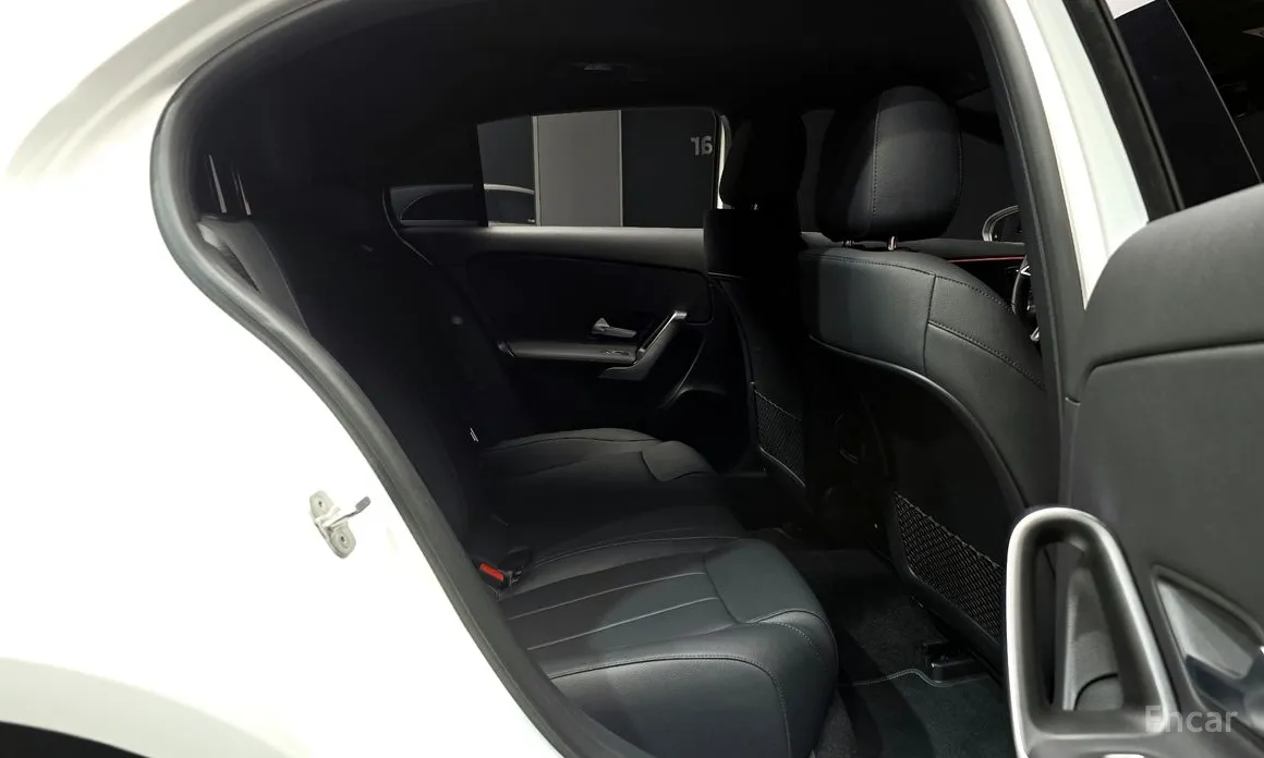 Фото 12 - Mercedes-Benz A-Class