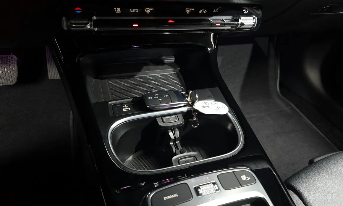 Фото 19 - Mercedes-Benz A-Class