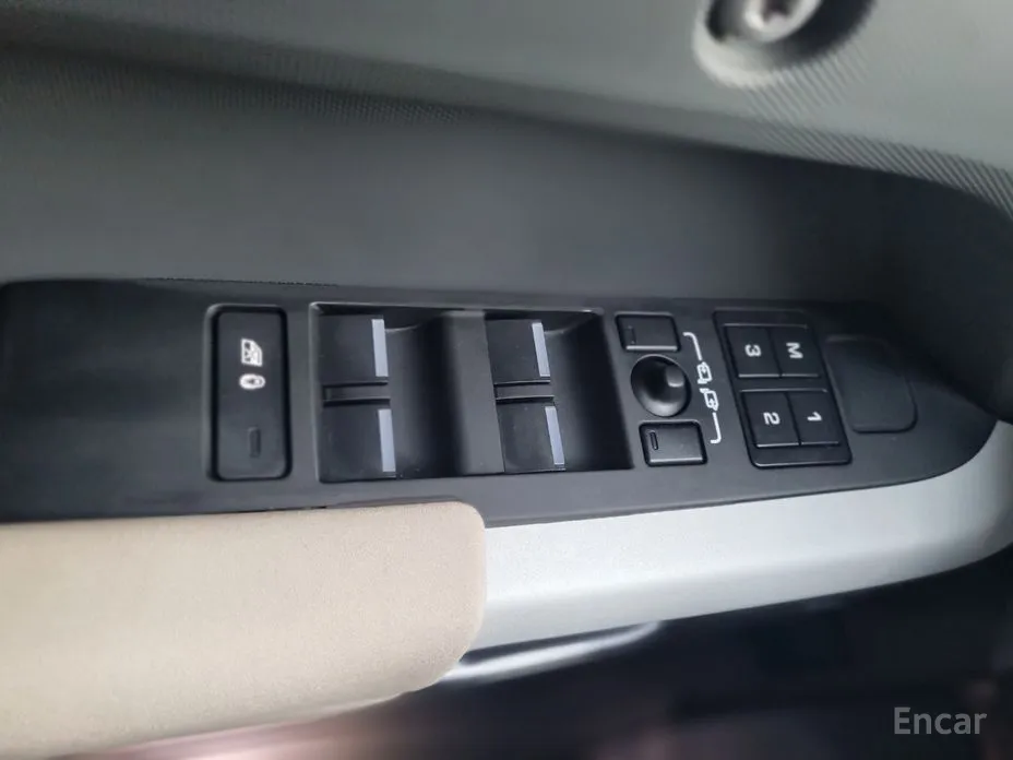 Фото 10 - Land Rover Defender