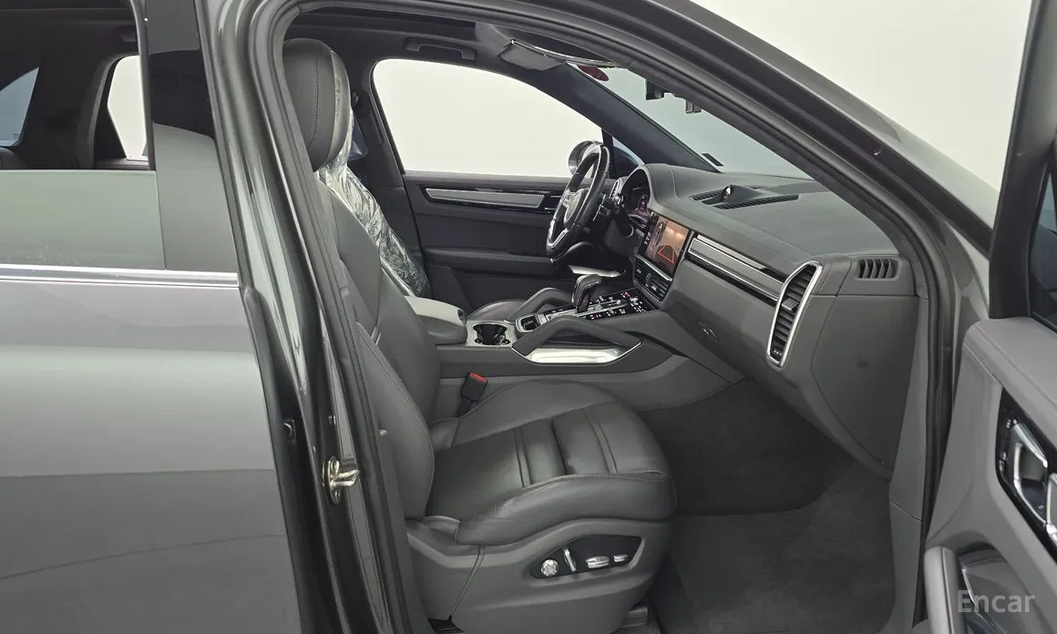 Фото 11 - Porsche Cayenne