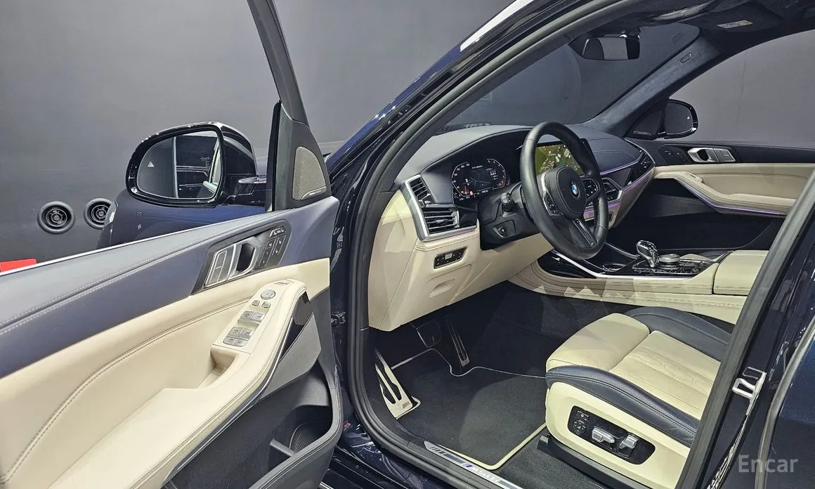 Фото 10 - BMW X7