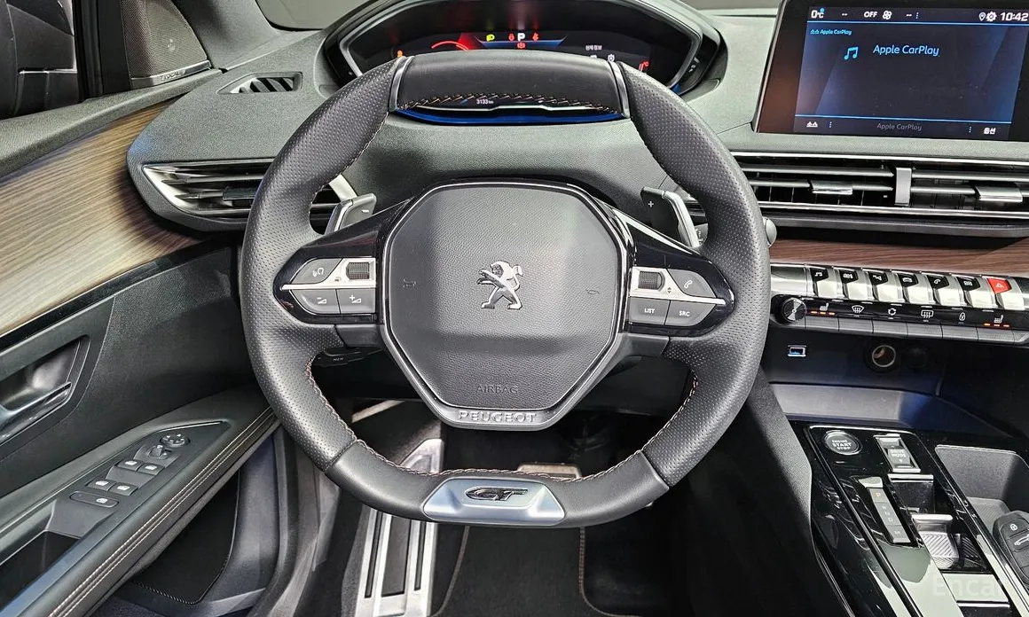 Фото 13 - Peugeot 5008