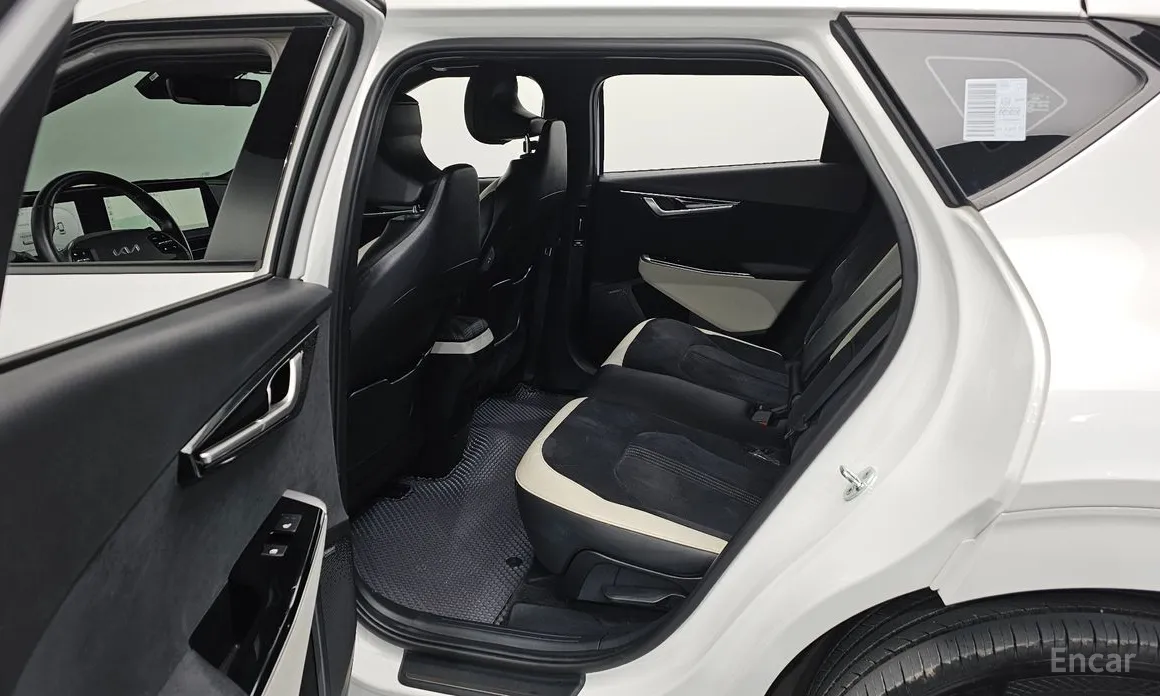 Фото 11 - Kia EV6