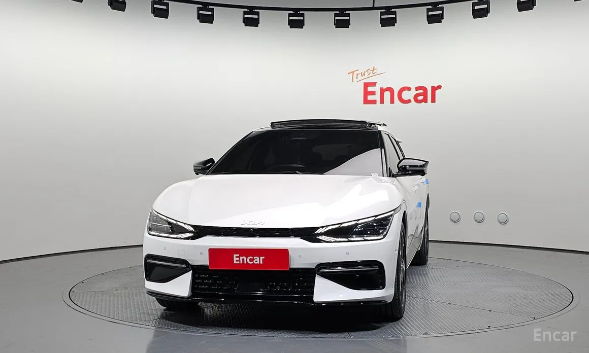 Фото 3 - Kia EV6