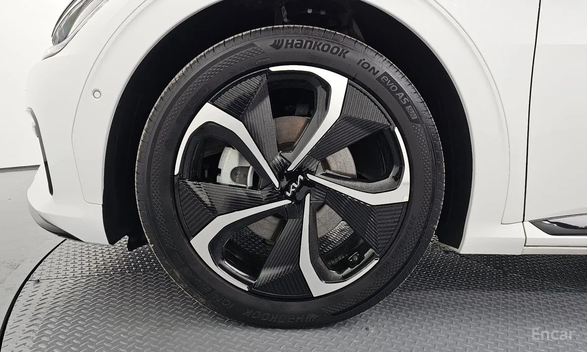 Фото 5 - Kia EV6