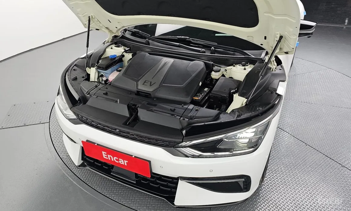 Фото 6 - Kia EV6