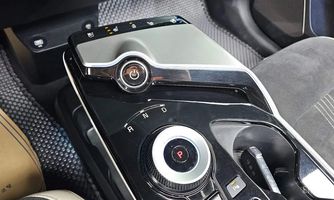 Фото 9 - Kia EV6