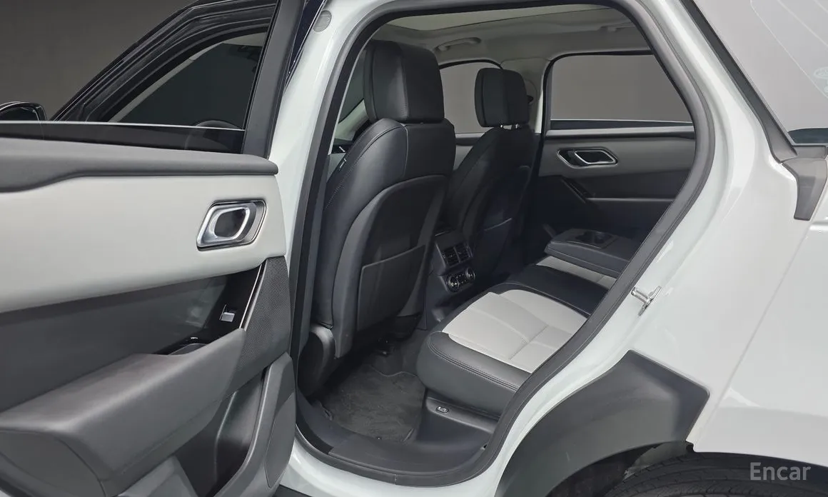 Фото 17 - Land Rover Range Rover Velar