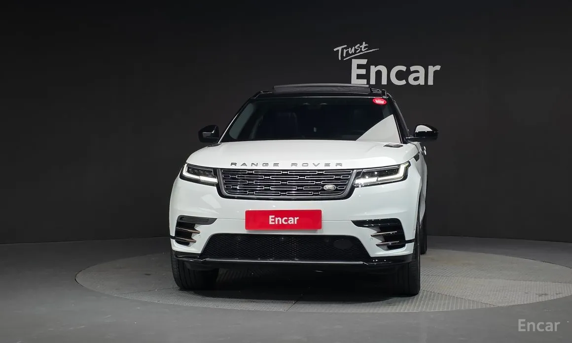 Фото 3 - Land Rover Range Rover Velar