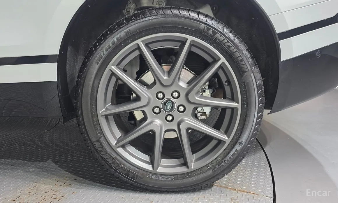 Фото 5 - Land Rover Range Rover Velar