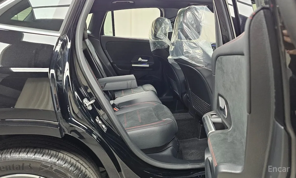 Фото 12 - Mercedes-Benz GLA-Class