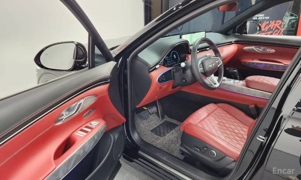 Photo 10 - Genesis GV70