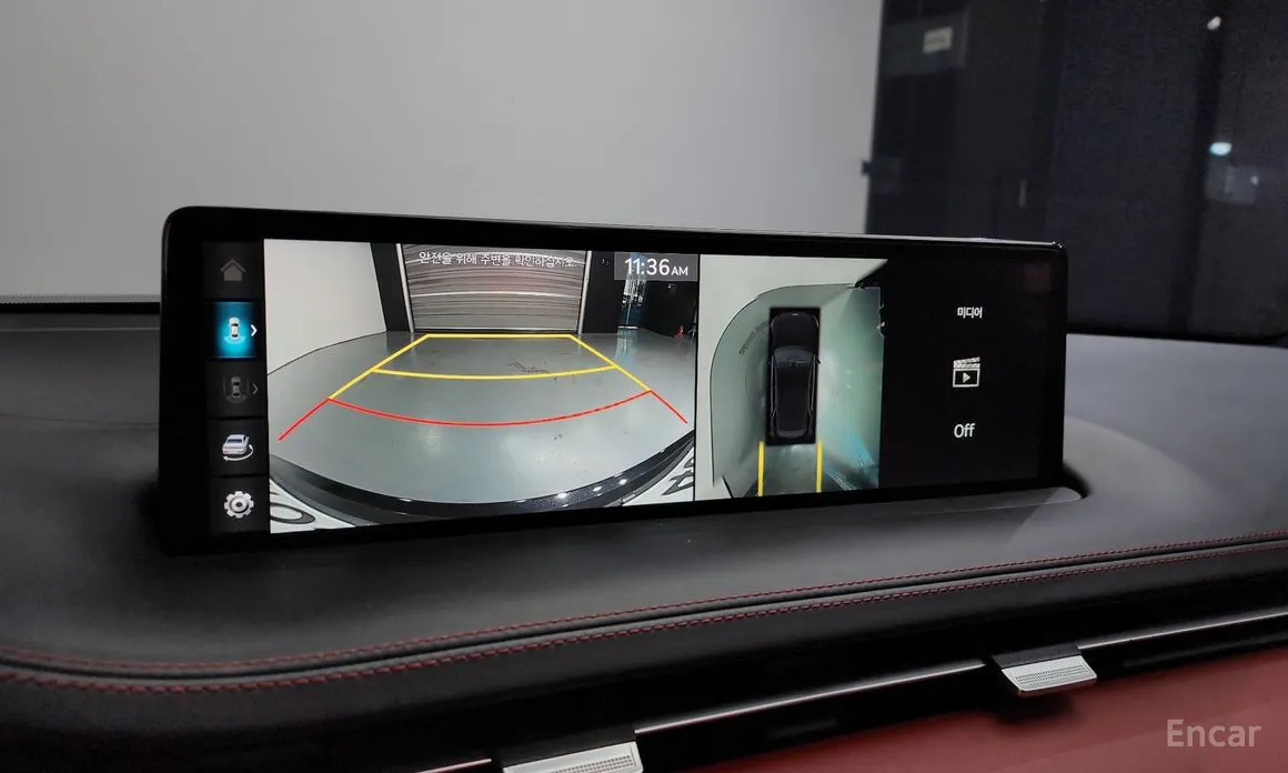 Photo 15 - Genesis GV70