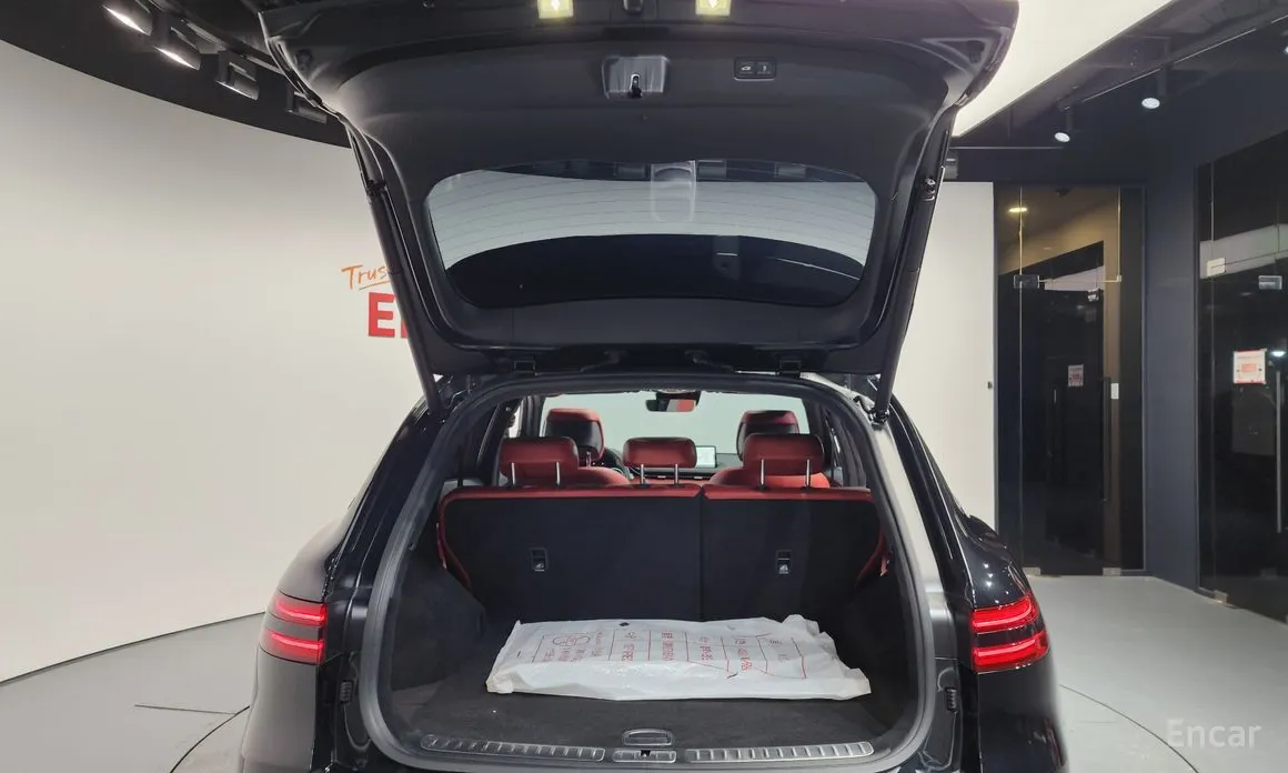 Photo 20 - Genesis GV70