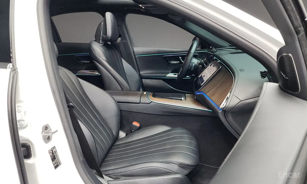 Фото 11 - Mercedes-Benz E-Class