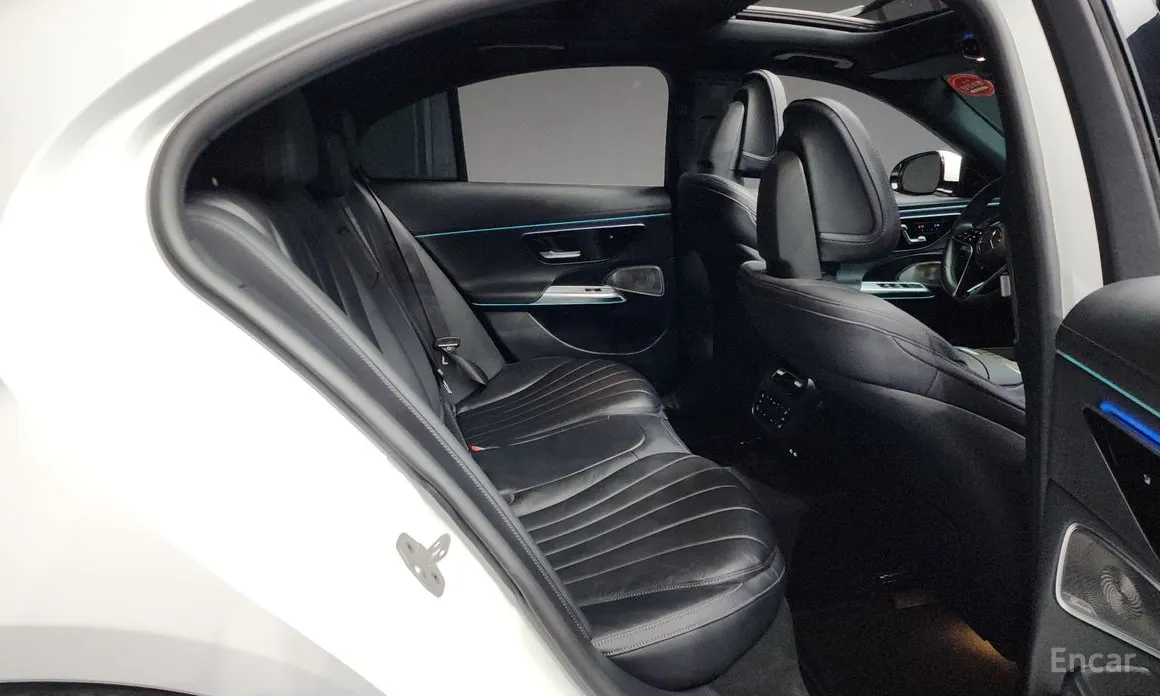 Фото 12 - Mercedes-Benz E-Class