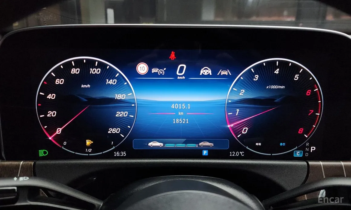 Фото 8 - Mercedes-Benz E-Class