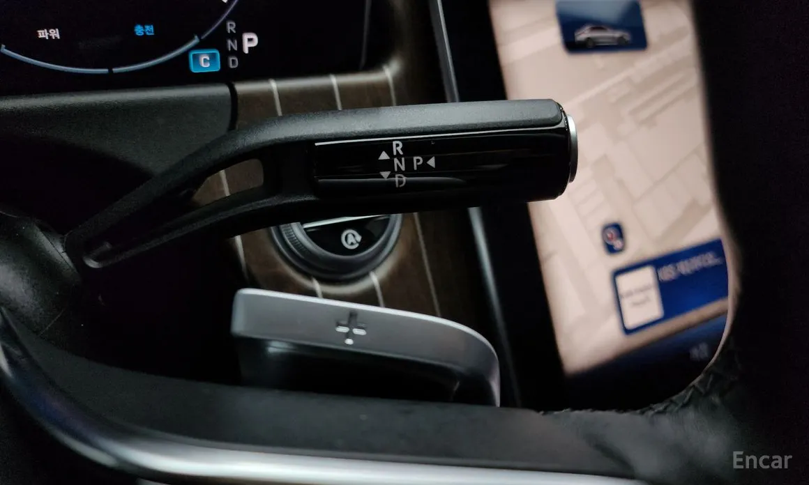 Фото 9 - Mercedes-Benz E-Class